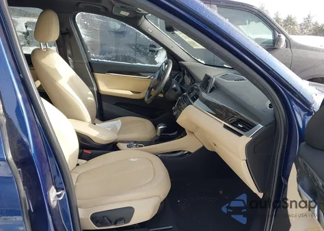 2016 BMW X1 xDrive28I z USA, uszkodzony, nr VIN WBXHT3C36G5E48649